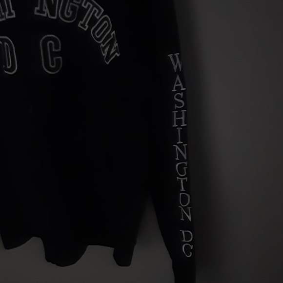 Navy blue DC hoodie - Picture 3 of 5